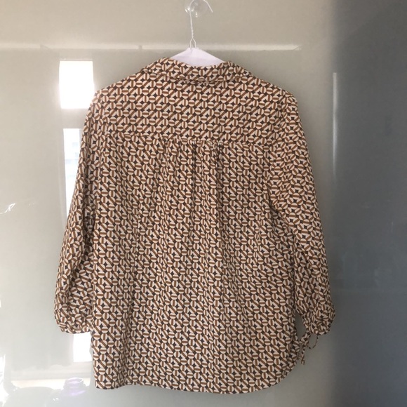 Shirt - Picture 3 of 4